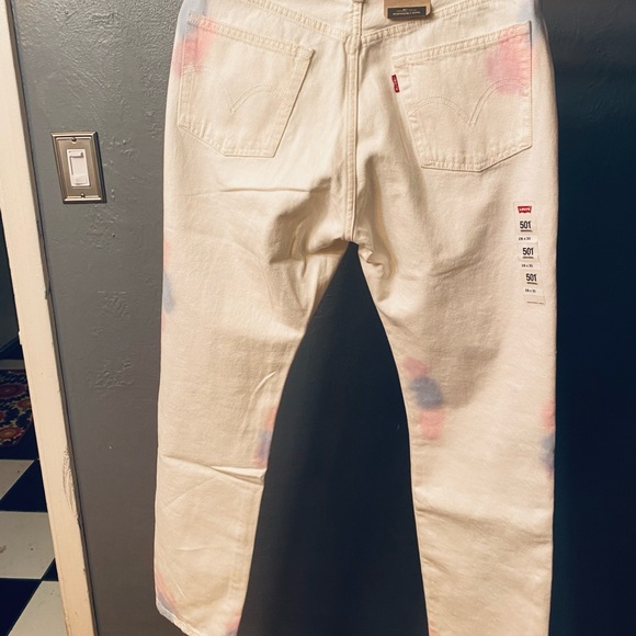NWT Original Levi’s 501 Jeans Straight Leg Button Fly White Size 28x30 - Picture 3 of 12